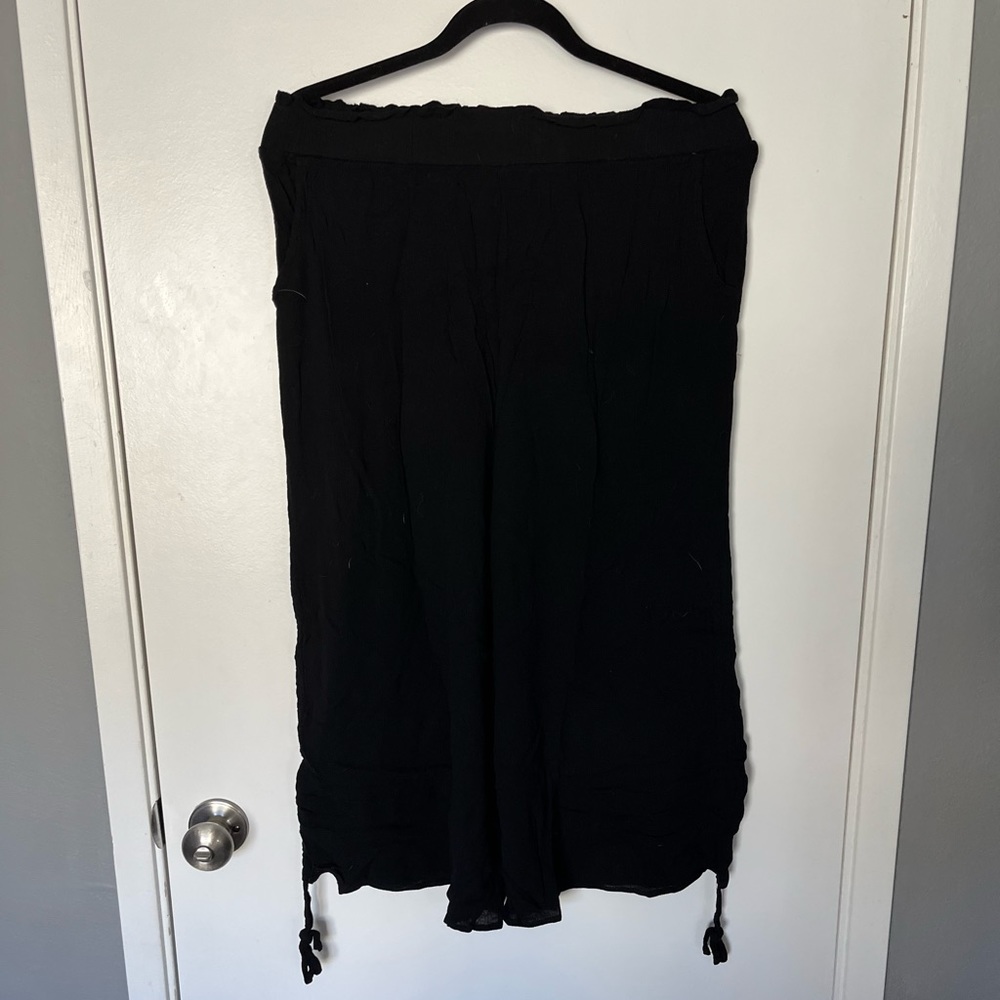 Black wide leg pants